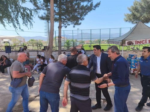 Kaymakamımız Sayın Bilal ÇELİK Atatürk Ortaokulu'nun düzenlediği pilav günü etkinliğine katıldı